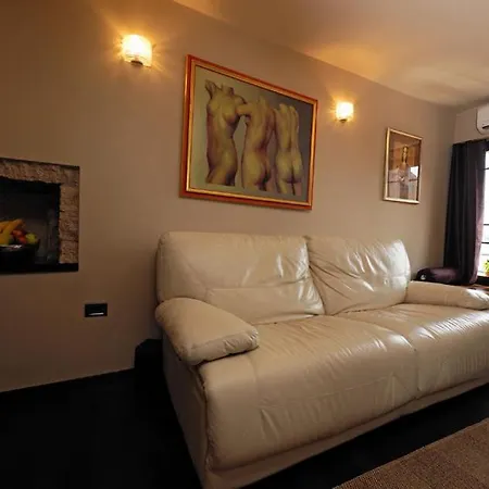 Apartment Markiz *