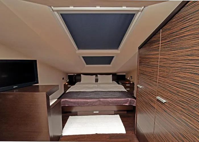 Markiz * Ρόβινι